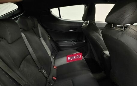 Toyota C-HR I рестайлинг, 2018 год, 2 263 000 рублей, 15 фотография