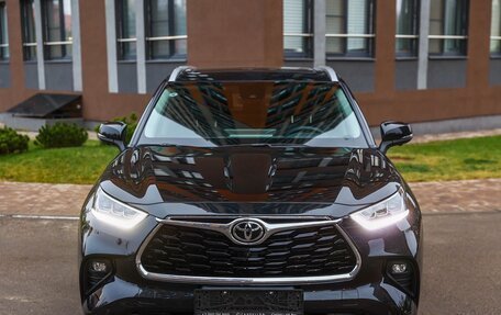 Toyota Highlander, 2025 год, 5 700 000 рублей, 2 фотография