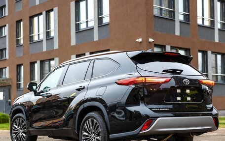 Toyota Highlander, 2025 год, 5 700 000 рублей, 14 фотография