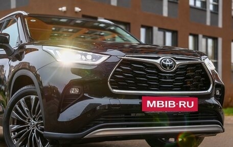 Toyota Highlander, 2025 год, 5 700 000 рублей, 3 фотография