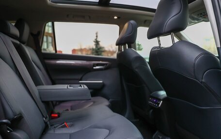 Toyota Highlander, 2025 год, 5 700 000 рублей, 23 фотография