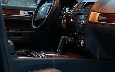 Volkswagen Touareg III, 2008 год, 1 020 000 рублей, 6 фотография