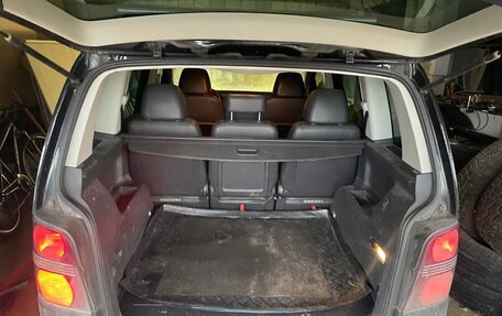 Volkswagen Touran III, 2007 год, 310 000 рублей, 6 фотография