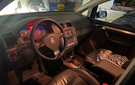 Volkswagen Touran III, 2007 год, 310 000 рублей, 10 фотография