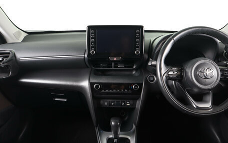 Toyota Yaris Cross, 2020 год, 1 969 000 рублей, 14 фотография