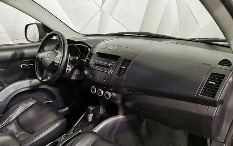 Mitsubishi Outlander III рестайлинг 3, 2007 год, 1 055 000 рублей, 10 фотография