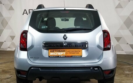 Renault Duster I рестайлинг, 2015 год, 930 000 рублей, 4 фотография