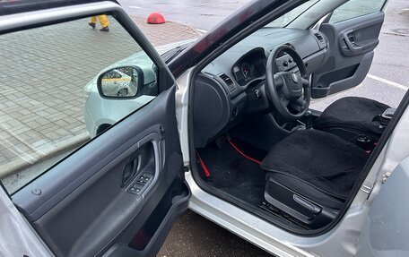 Skoda Fabia II, 2012 год, 830 000 рублей, 21 фотография