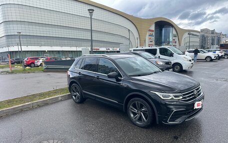 Volkswagen Tiguan II, 2021 год, 2 500 000 рублей, 10 фотография