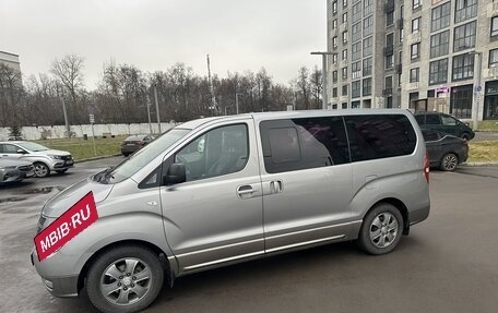Hyundai Grand Starex Grand Starex I рестайлинг 2, 2013 год, 1 895 000 рублей, 17 фотография