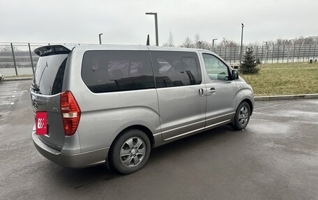Hyundai Grand Starex Grand Starex I рестайлинг 2, 2013 год, 1 895 000 рублей, 31 фотография