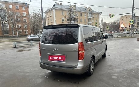 Hyundai Grand Starex Grand Starex I рестайлинг 2, 2013 год, 1 895 000 рублей, 33 фотография