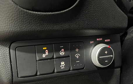 KIA Soul II рестайлинг, 2019 год, 1 850 000 рублей, 21 фотография