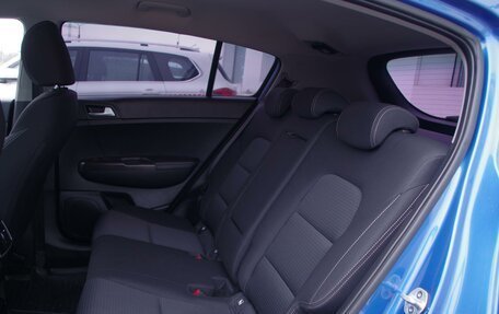 KIA Sportage IV рестайлинг, 2019 год, 2 399 000 рублей, 8 фотография