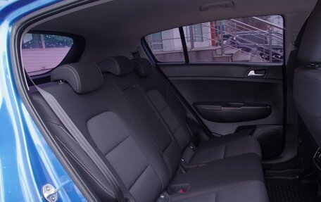 KIA Sportage IV рестайлинг, 2019 год, 2 399 000 рублей, 9 фотография