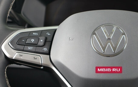 Volkswagen Taos, 2021 год, 2 269 000 рублей, 17 фотография