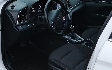 Hyundai Elantra VI рестайлинг, 2017 год, 95 000 рублей, 5 фотография