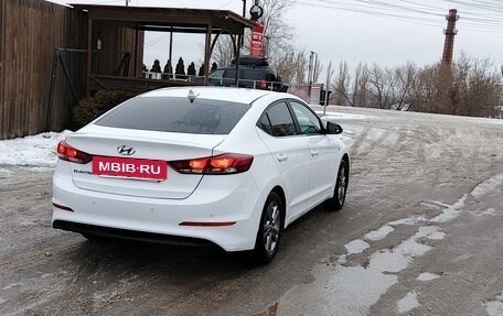 Hyundai Elantra VI рестайлинг, 2017 год, 95 000 рублей, 4 фотография