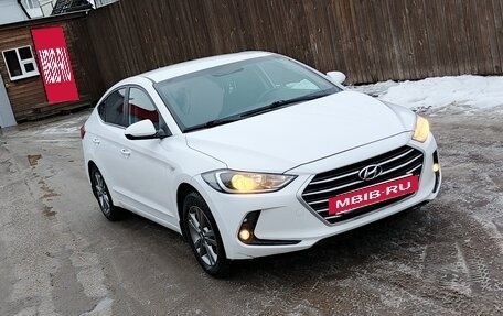 Hyundai Elantra VI рестайлинг, 2017 год, 95 000 рублей, 2 фотография