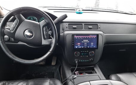 Chevrolet Tahoe III, 2008 год, 1 800 000 рублей, 7 фотография