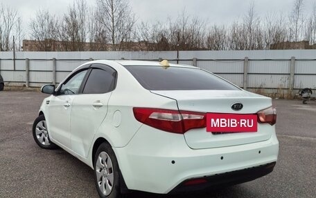 KIA Rio III рестайлинг, 2013 год, 590 000 рублей, 4 фотография