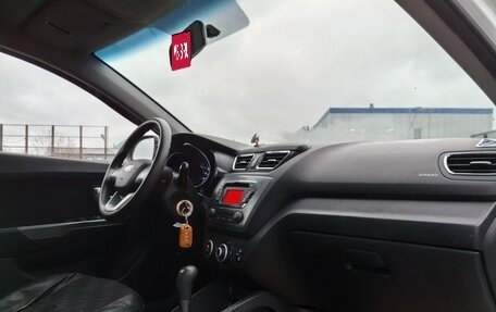 KIA Rio III рестайлинг, 2013 год, 590 000 рублей, 11 фотография