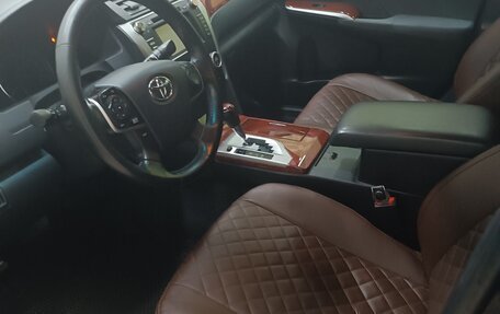 Toyota Camry, 2014 год, 1 690 000 рублей, 14 фотография