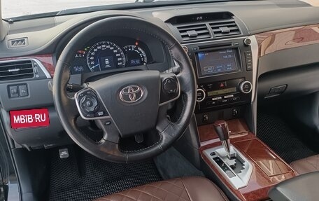 Toyota Camry, 2014 год, 1 690 000 рублей, 8 фотография