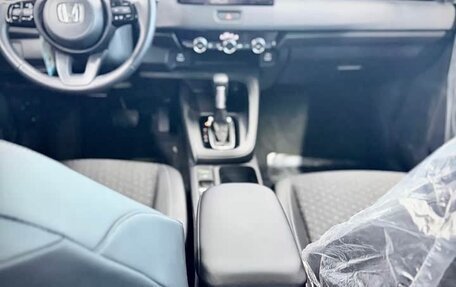 Honda Vezel, 2024 год, 2 490 000 рублей, 12 фотография