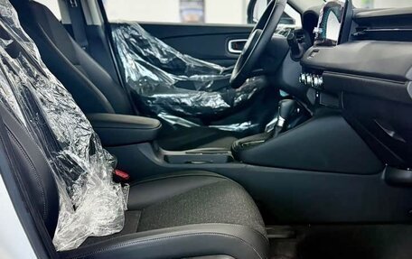 Honda Vezel, 2024 год, 2 490 000 рублей, 23 фотография