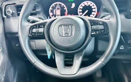 Honda Vezel, 2024 год, 2 490 000 рублей, 24 фотография