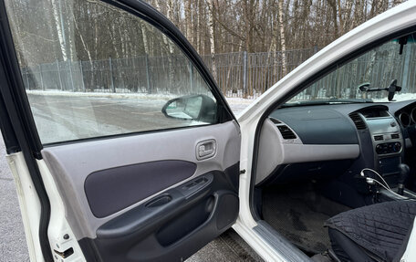 Nissan Wingroad III, 2002 год, 465 000 рублей, 3 фотография