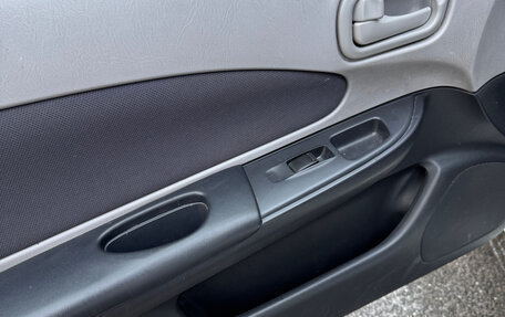 Nissan Wingroad III, 2002 год, 465 000 рублей, 13 фотография