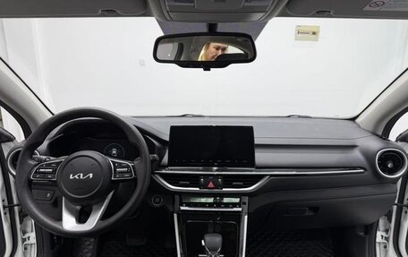 KIA K3, 2022 год, 1 650 469 рублей, 12 фотография