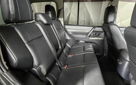 Mitsubishi Pajero IV, 2012 год, 1 898 000 рублей, 13 фотография