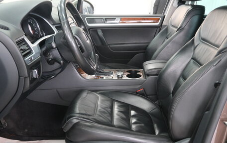 Volkswagen Touareg III, 2013 год, 2 059 000 рублей, 7 фотография