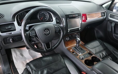 Volkswagen Touareg III, 2013 год, 2 059 000 рублей, 12 фотография