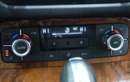 Volkswagen Touareg III, 2013 год, 2 059 000 рублей, 17 фотография