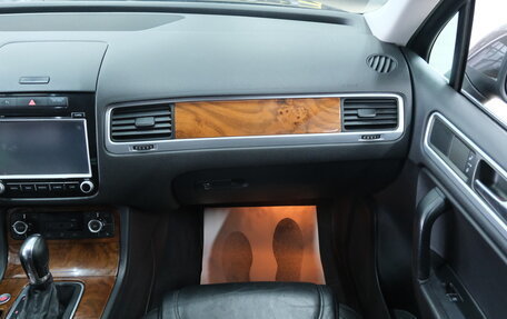 Volkswagen Touareg III, 2013 год, 2 059 000 рублей, 20 фотография