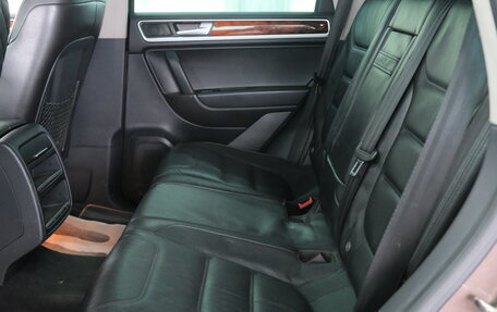 Volkswagen Touareg III, 2013 год, 2 059 000 рублей, 23 фотография