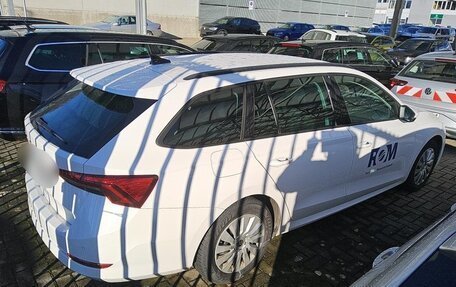 Skoda Octavia IV, 2022 год, 2 175 000 рублей, 4 фотография