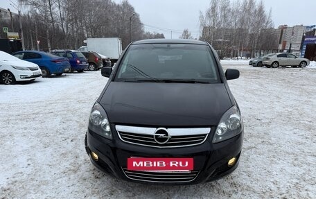 Opel Zafira B, 2011 год, 695 000 рублей, 3 фотография