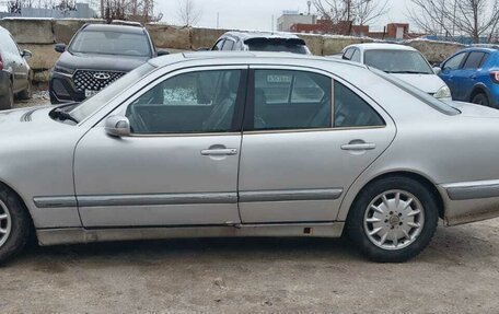 Mercedes-Benz E-Класс, 2001 год, 370 000 рублей, 7 фотография