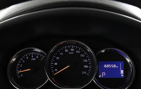 Renault Logan II, 2017 год, 799 000 рублей, 7 фотография