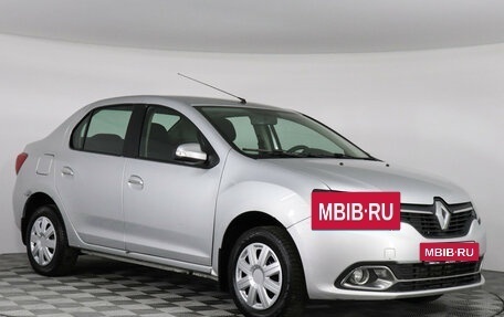 Renault Logan II, 2017 год, 799 000 рублей, 2 фотография