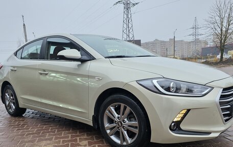 Hyundai Elantra VI рестайлинг, 2017 год, 1 500 000 рублей, 5 фотография