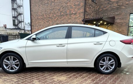 Hyundai Elantra VI рестайлинг, 2017 год, 1 500 000 рублей, 18 фотография