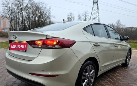 Hyundai Elantra VI рестайлинг, 2017 год, 1 500 000 рублей, 10 фотография