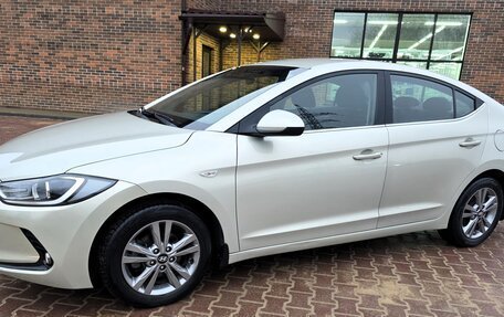 Hyundai Elantra VI рестайлинг, 2017 год, 1 500 000 рублей, 19 фотография