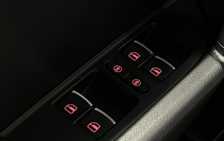 Volkswagen Touareg III, 2011 год, 1 965 000 рублей, 15 фотография